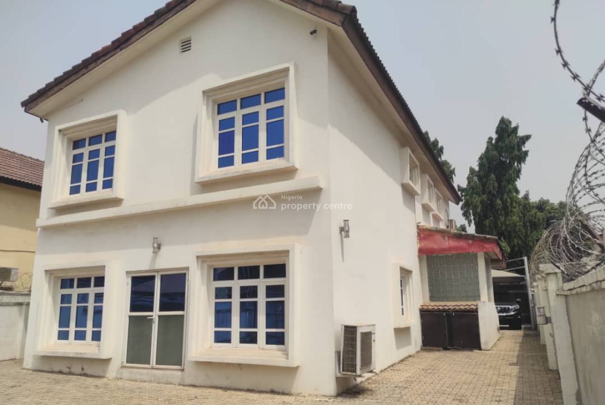 a Contemporary Built Standard  Duplex, Aso Garden Estate, Maitama District, Abuja, Detached Duplex for Sale