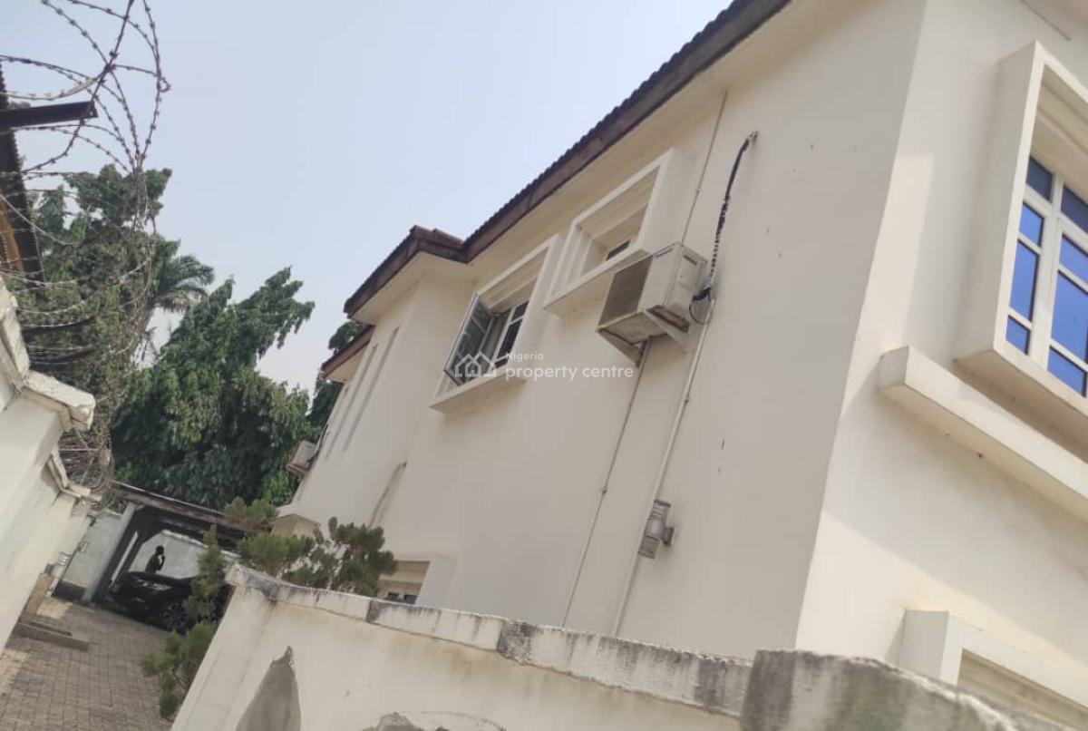 a Contemporary Built Standard  Duplex, Aso Garden Estate, Maitama District, Abuja, Detached Duplex for Sale