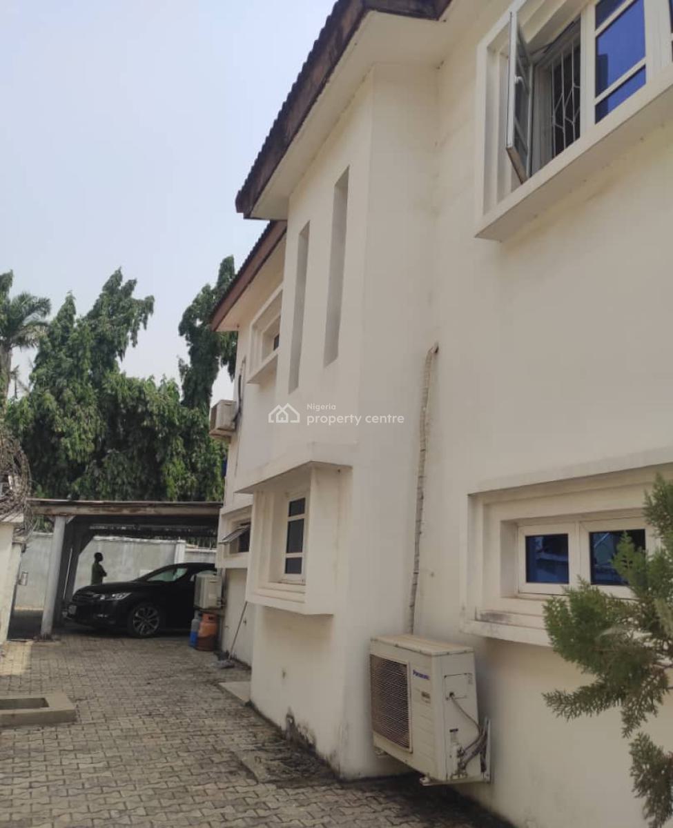 a Contemporary Built Standard  Duplex, Aso Garden Estate, Maitama District, Abuja, Detached Duplex for Sale