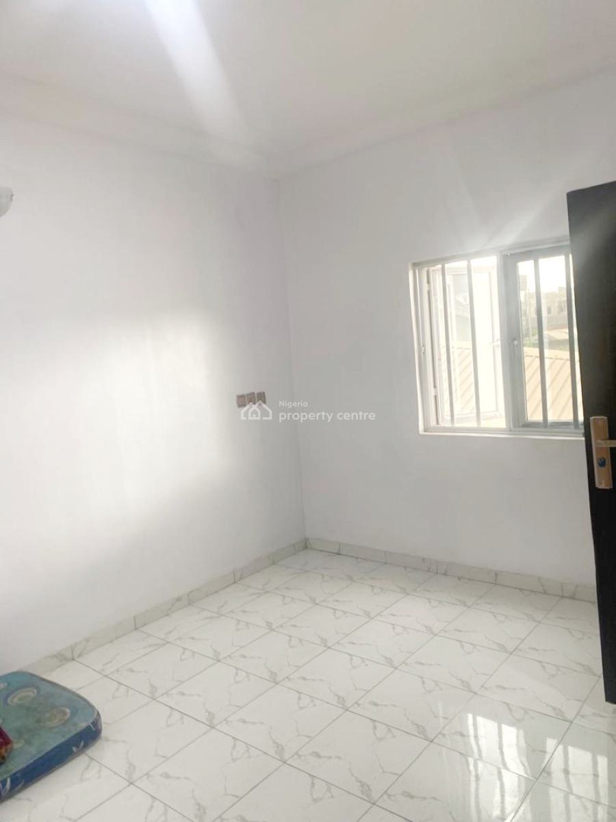 Luxury 3 Bedrooms Apartment in an Estate, Isheri, Magodo, Lagos, Flat / Apartment for Rent