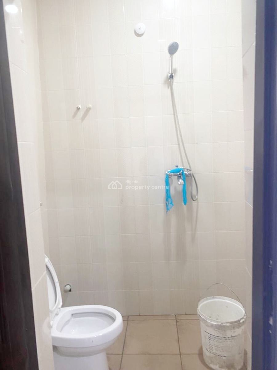 Luxury 3 Bedrooms Apartment in an Estate, Isheri, Magodo, Lagos, Flat / Apartment for Rent