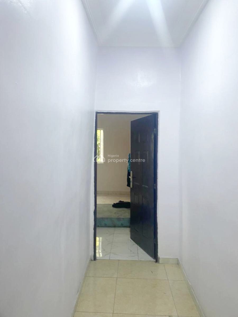 Luxury 3 Bedrooms Apartment in an Estate, Isheri, Magodo, Lagos, Flat / Apartment for Rent