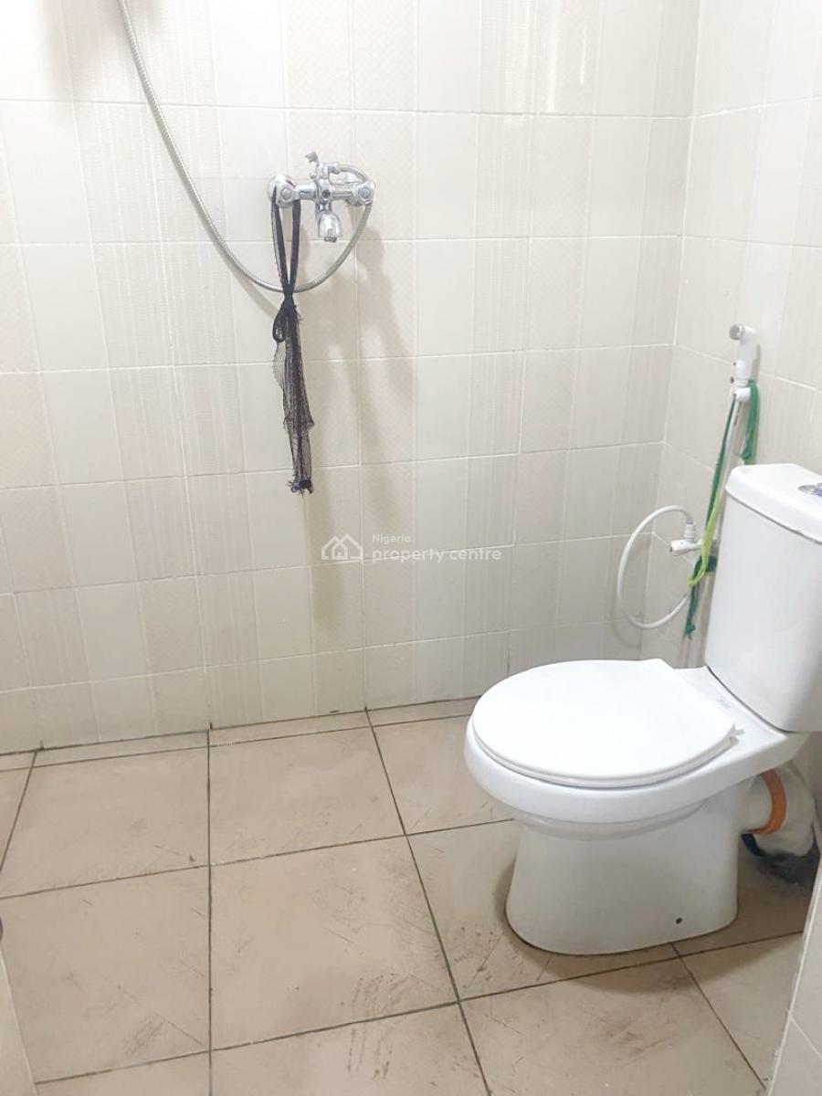 Luxury 3 Bedrooms Apartment in an Estate, Isheri, Magodo, Lagos, Flat / Apartment for Rent