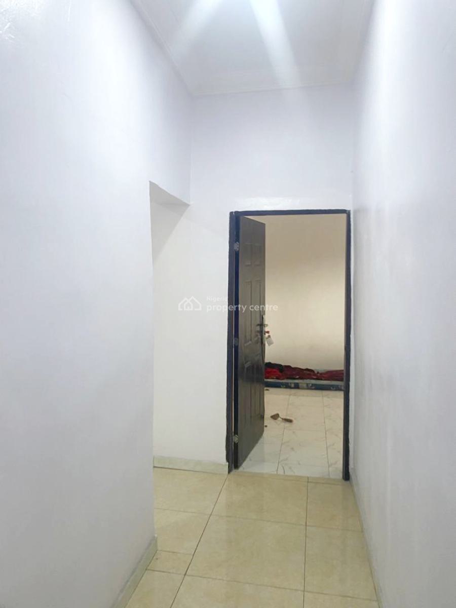 Luxury 3 Bedrooms Apartment in an Estate, Isheri, Magodo, Lagos, Flat / Apartment for Rent