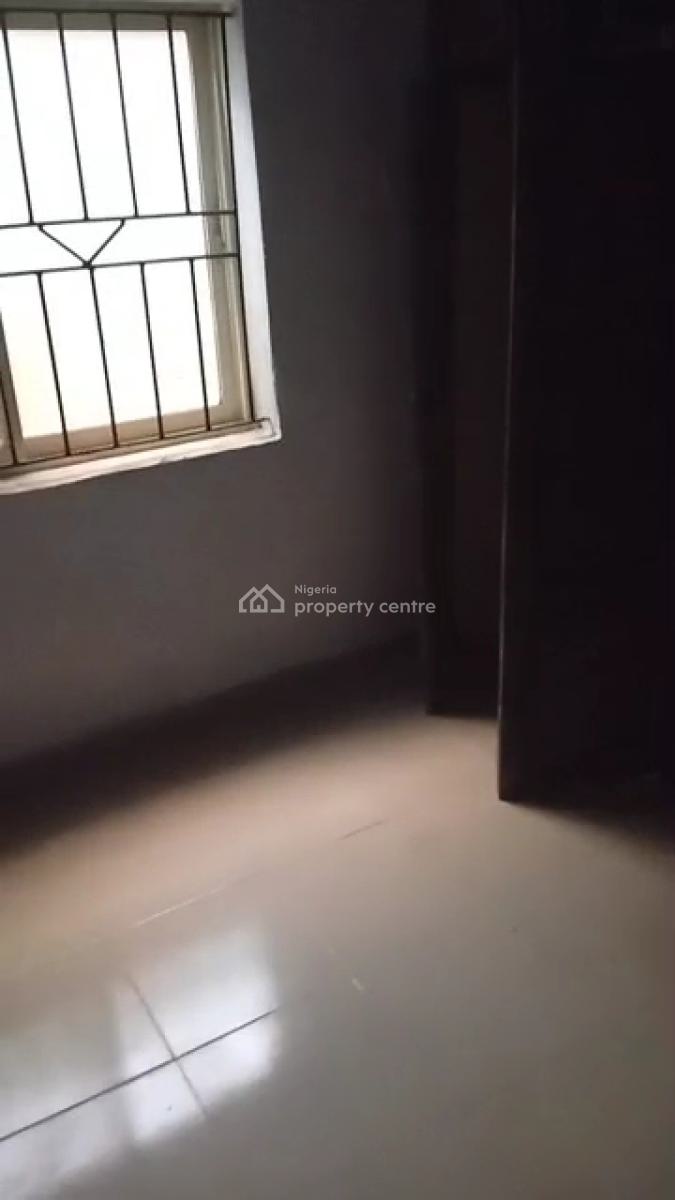 Sharp 3 Bedroom, Community Road, Ago Palace, Isolo, Lagos, Flat / Apartment for Rent