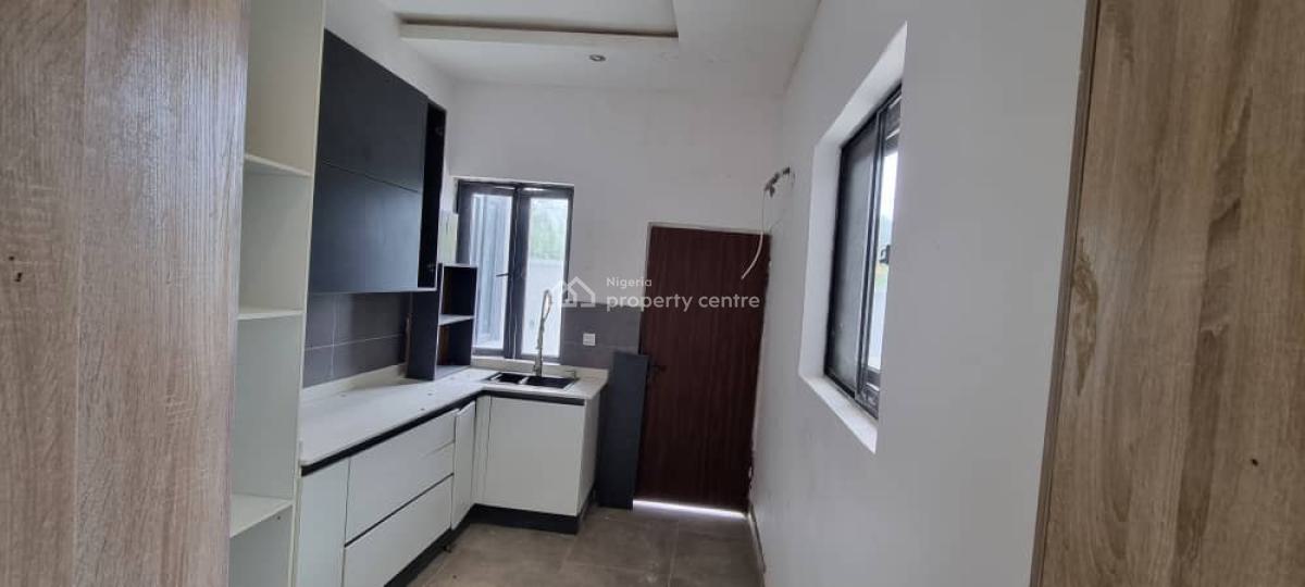 a 2 Bedroom Flat, Chevron, Lekki, Lagos, Block of Flats for Sale