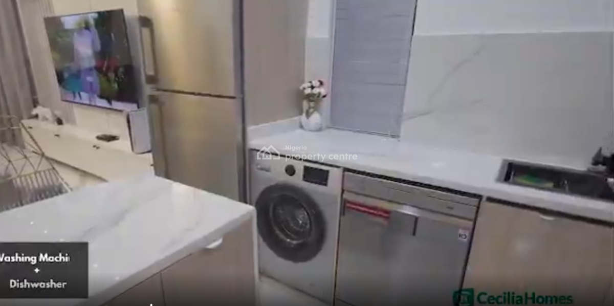 Nicely Furnished 5 Bedroom Apartment, Ikota, Lekki, Lagos, Flat / Apartment Short Let