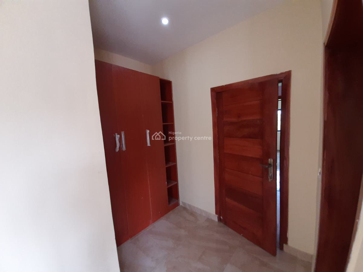 Its a Self-serviced, Come with Your Own Generator 2 Bedrooms Flat with, Ikate, Lekki, Lagos, Flat / Apartment for Rent