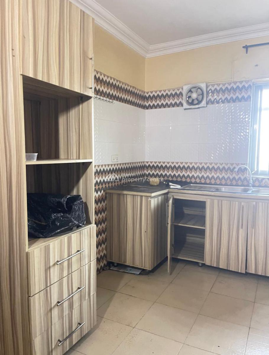 Standard 3 Bedroom All Rooms Ensuite Flat, Yaba, Lagos, Flat / Apartment for Rent