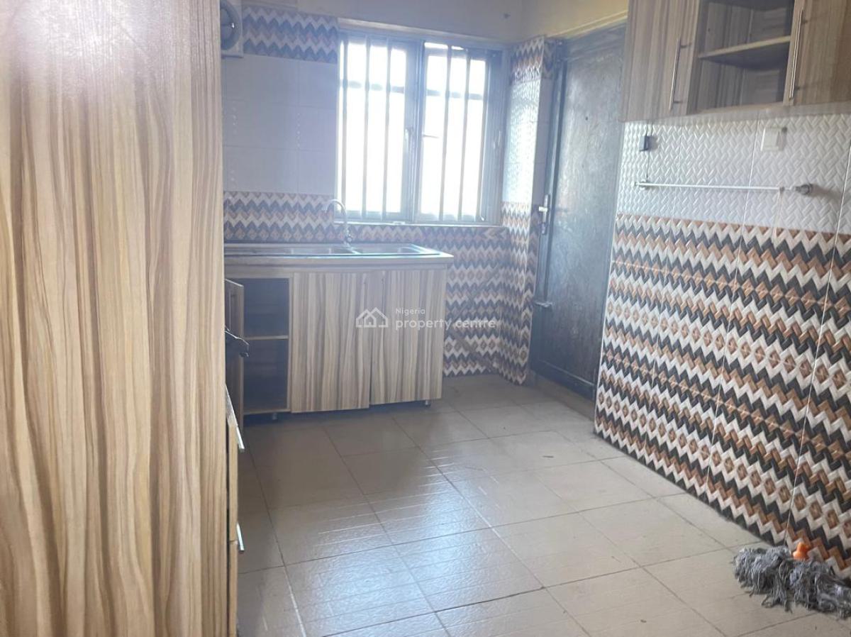 Standard 3 Bedroom All Rooms Ensuite Flat, Yaba, Lagos, Flat / Apartment for Rent