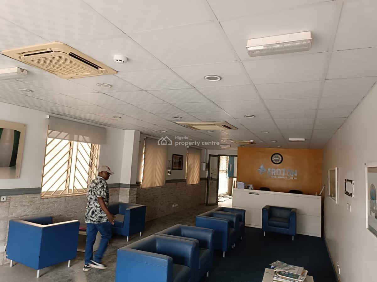 4-floor Commercial Office Property with Penthouse, Victoria Island (vi), Lagos, Office Space for Rent