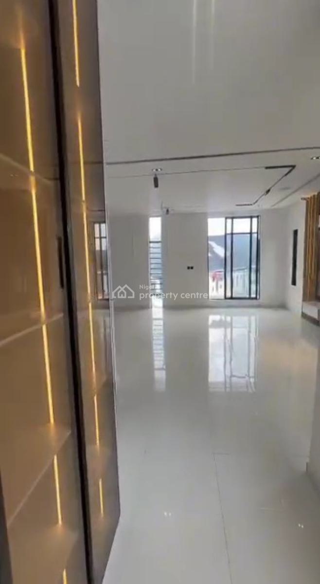 Luxury 5 Bedroom + Swimming Pool, Lekki, Lagos, Detached Duplex for Sale