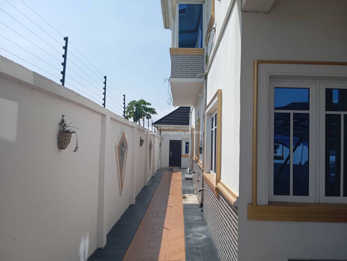 Luxury and Excellent Beautiful 4 Bedrooms Duplex, New Road, Awoyaya, Ibeju Lekki, Lagos, Detached Duplex for Sale