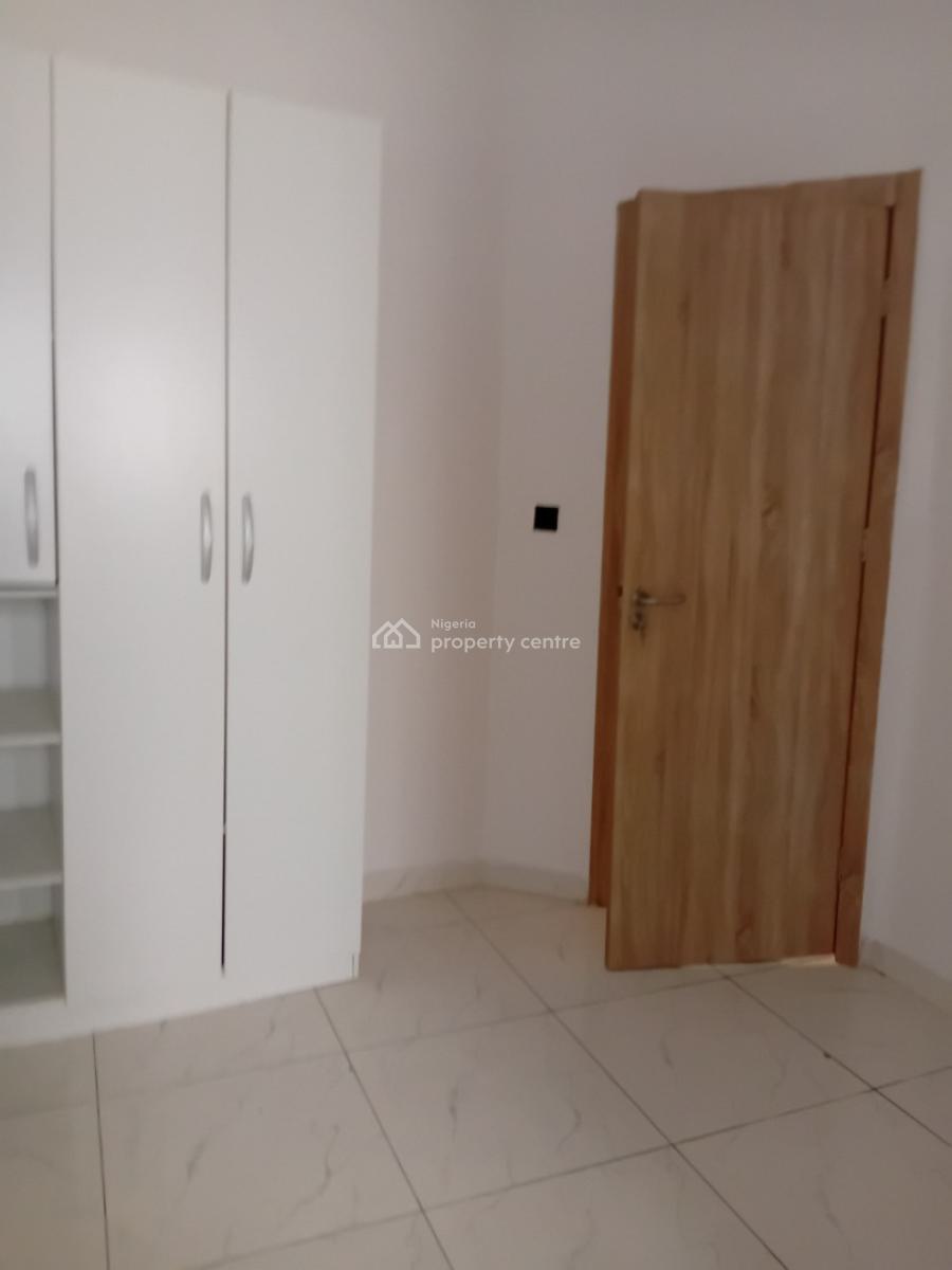 Luxury 4 Bedroom Flat with Excellent Key Features, Orchid Road, Lekki, Lagos, Flat / Apartment for Sale
