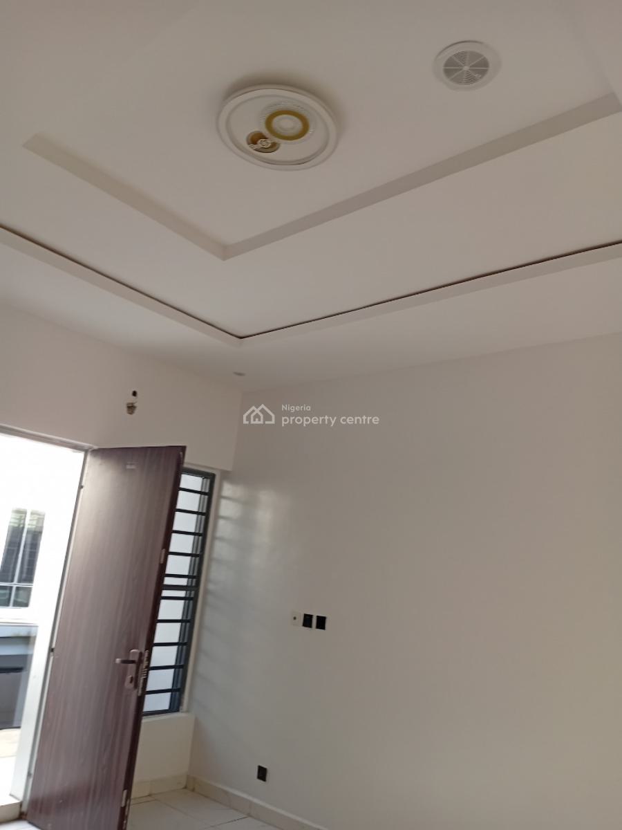 Luxury 4 Bedroom Flat with Excellent Key Features, Orchid Road, Lekki, Lagos, Flat / Apartment for Sale