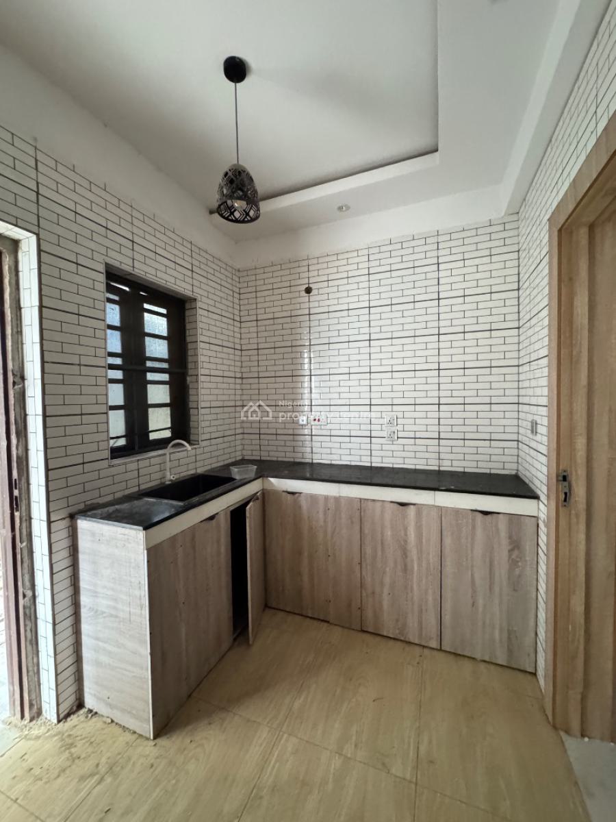 Affordable 2 Bedrooms Flat, Ilasan, Ikate Elegushi, Lekki, Lagos, Flat / Apartment for Rent