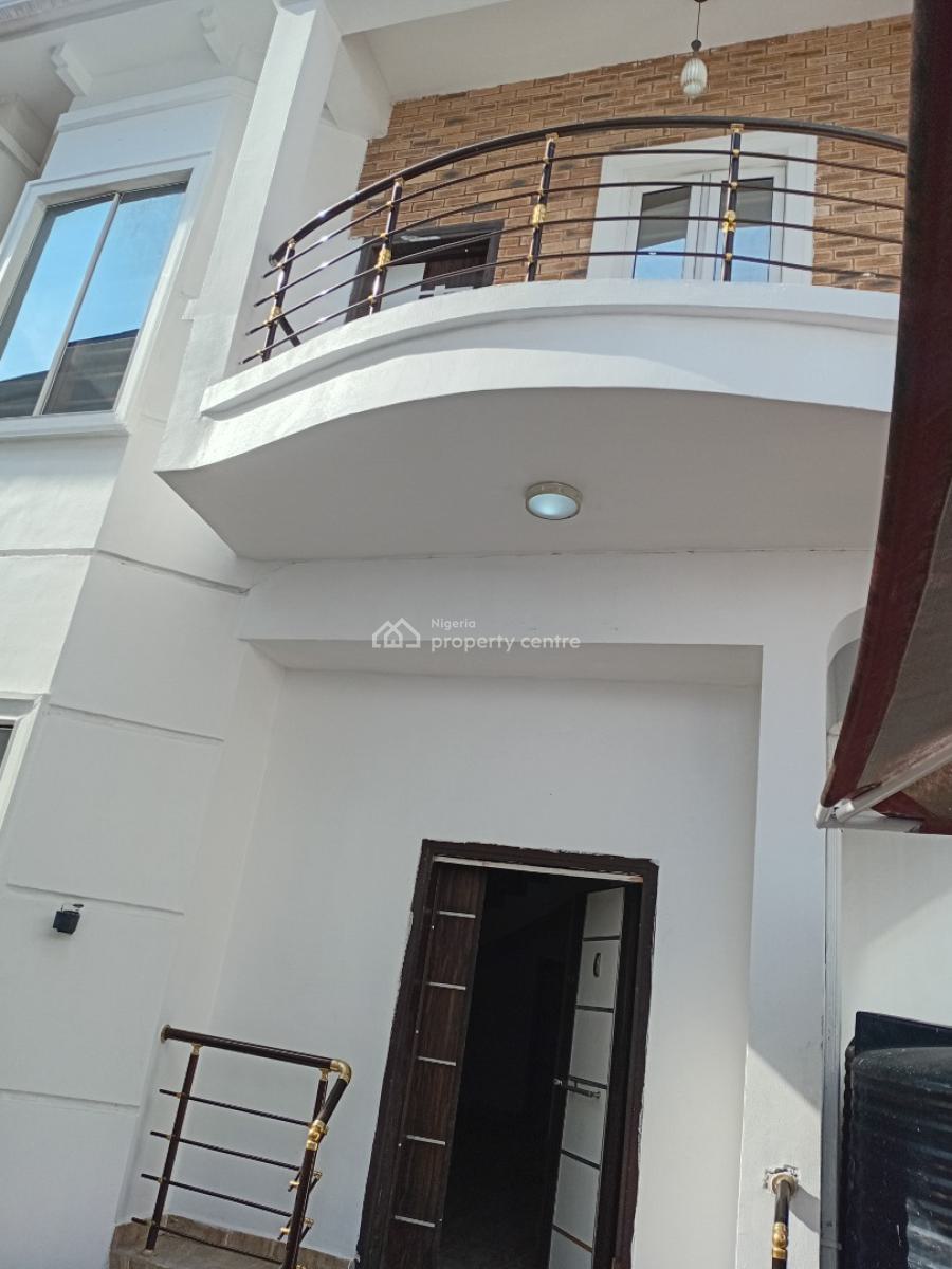 Cozy and Stylish Master Bedroom Self Contained Apartment, Orchid Road, Lekki, Lagos, Self Contain (single Rooms) for Rent
