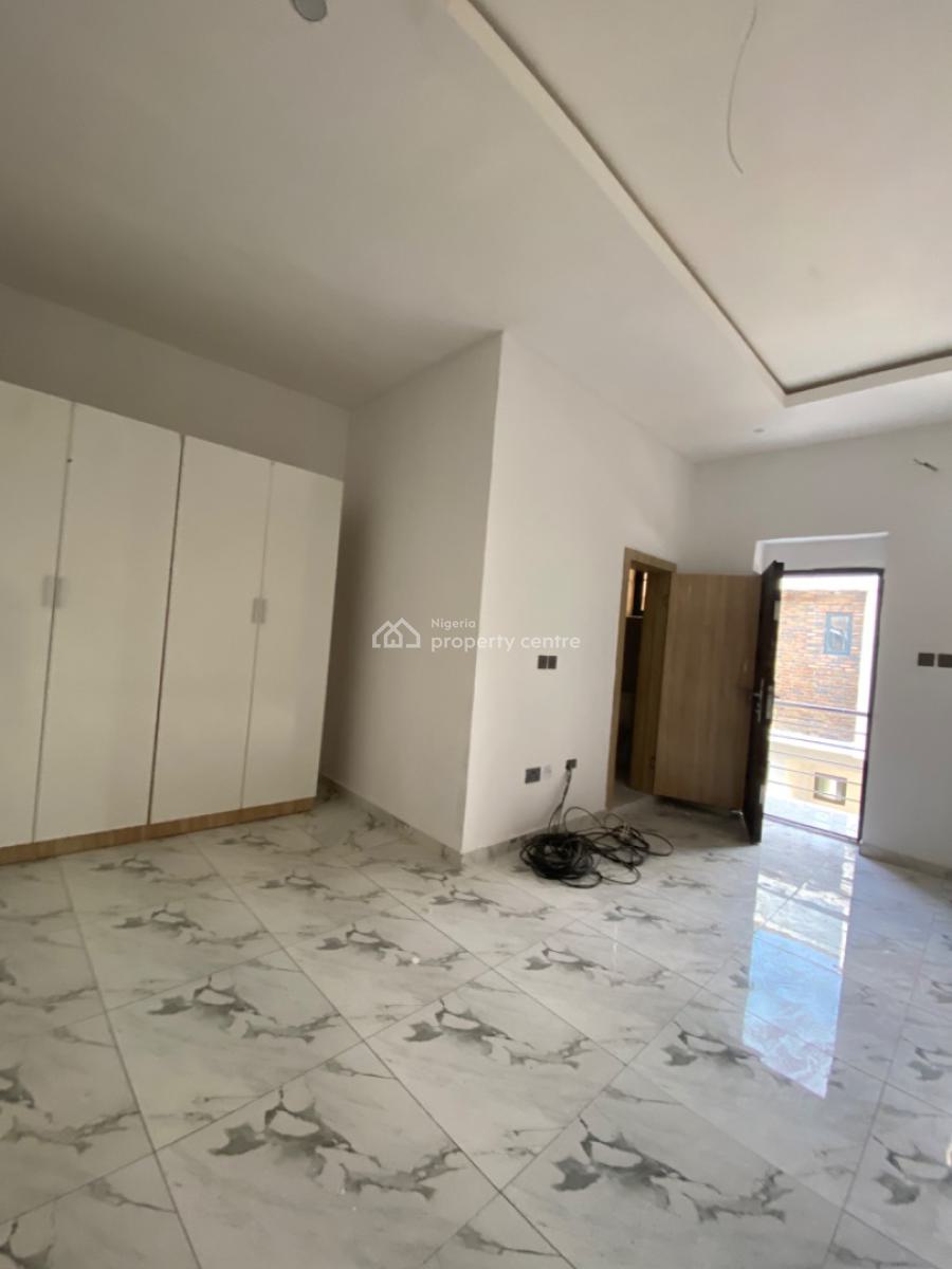 an Executive Four Bedroom Duplex, Cedar Wood Estate Around Abraham Adesanya By Pepperoni, Lekki Phase 2, Lekki, Lagos, Terraced Duplex for Rent