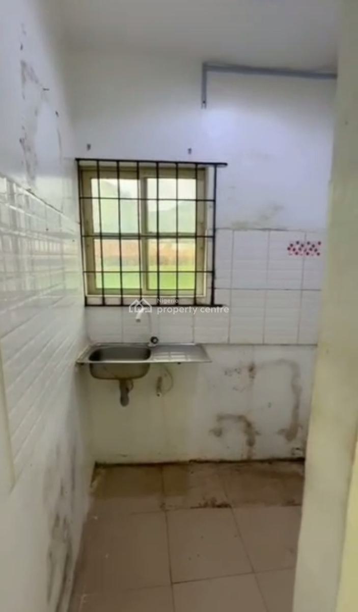 Executive,  Very Big and Standard Room Self Contained, Onike, Yaba, Lagos, Self Contain (single Rooms) for Sale