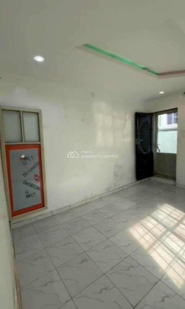 Executive,  Very Big and Standard Room Self Contained, Onike, Yaba, Lagos, Self Contain (single Rooms) for Sale