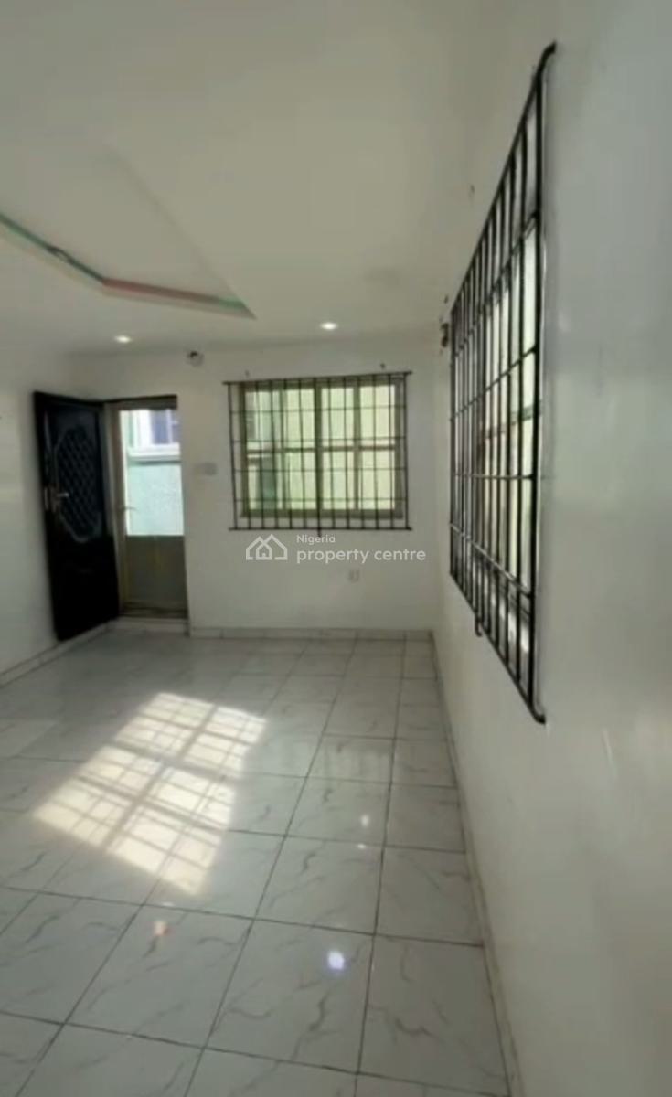 Executive,  Very Big and Standard Room Self Contained, Onike, Yaba, Lagos, Self Contain (single Rooms) for Sale