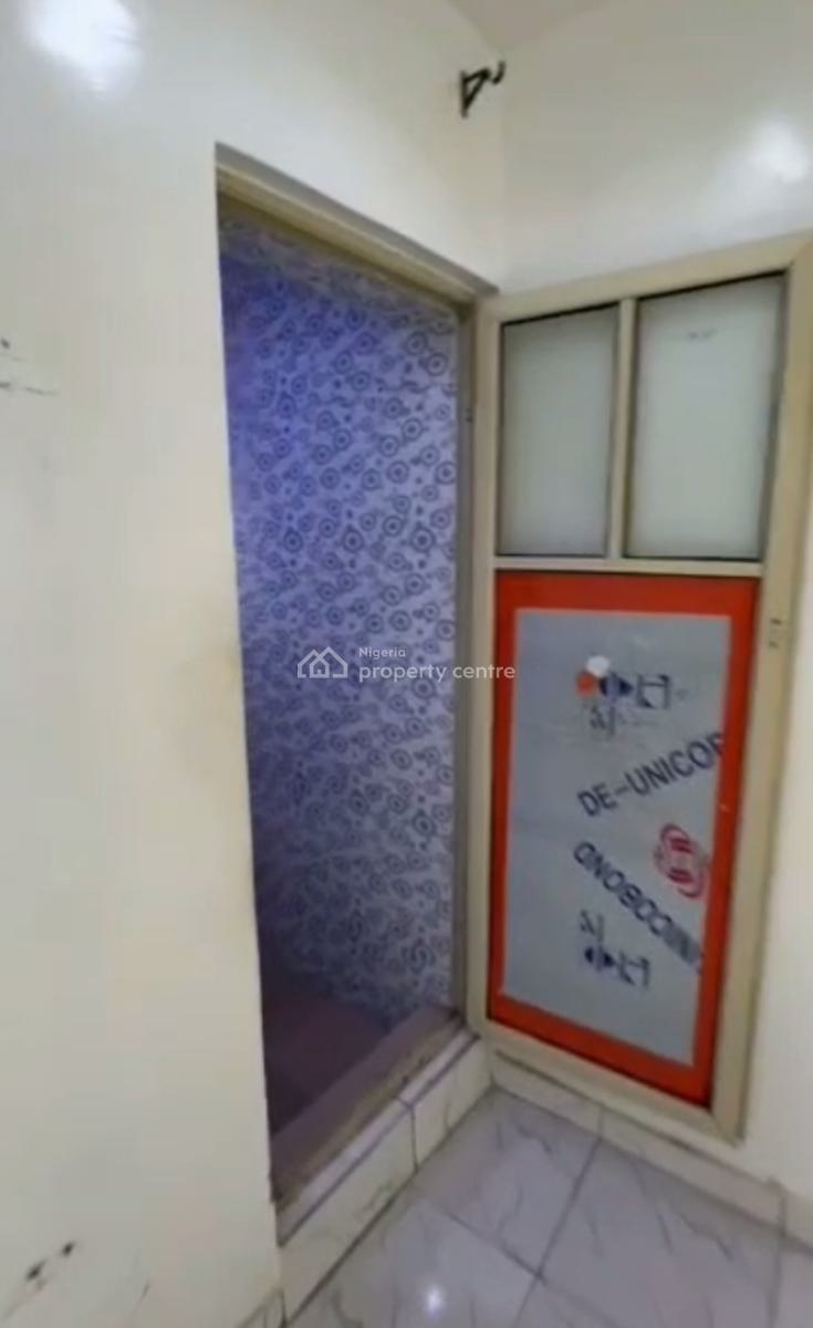 Executive,  Very Big and Standard Room Self Contained, Onike, Yaba, Lagos, Self Contain (single Rooms) for Sale