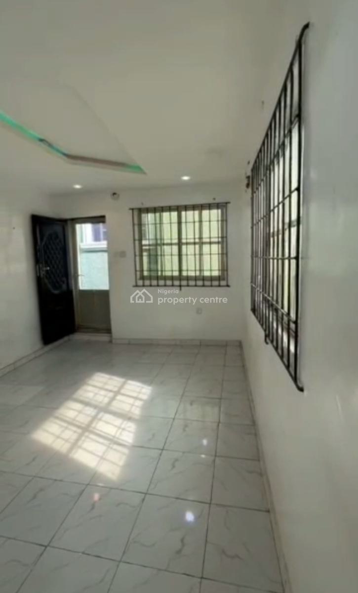 Executive,  Very Big and Standard Room Self Contained, Onike, Yaba, Lagos, Self Contain (single Rooms) for Sale