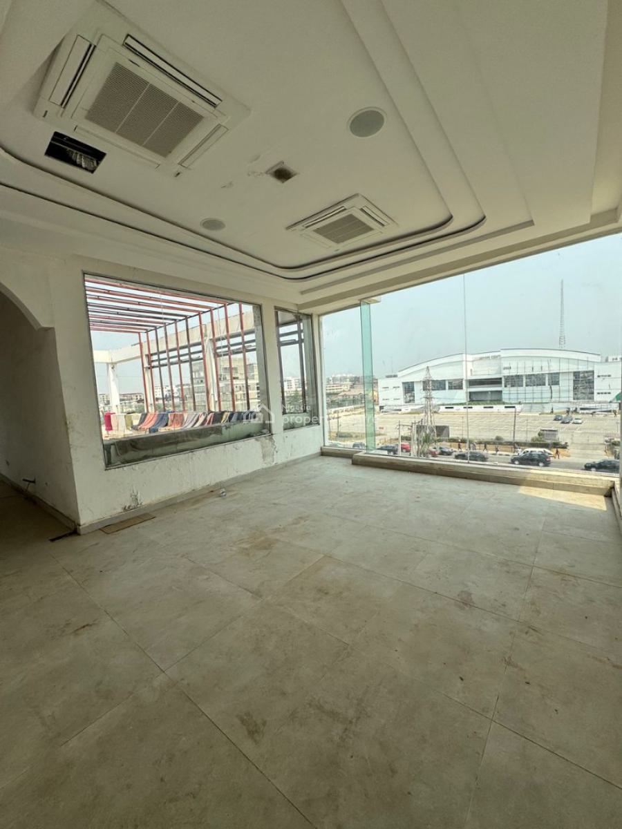 Rooftop Space, Lekki Phase 1, Lekki, Lagos, Commercial Property for Rent