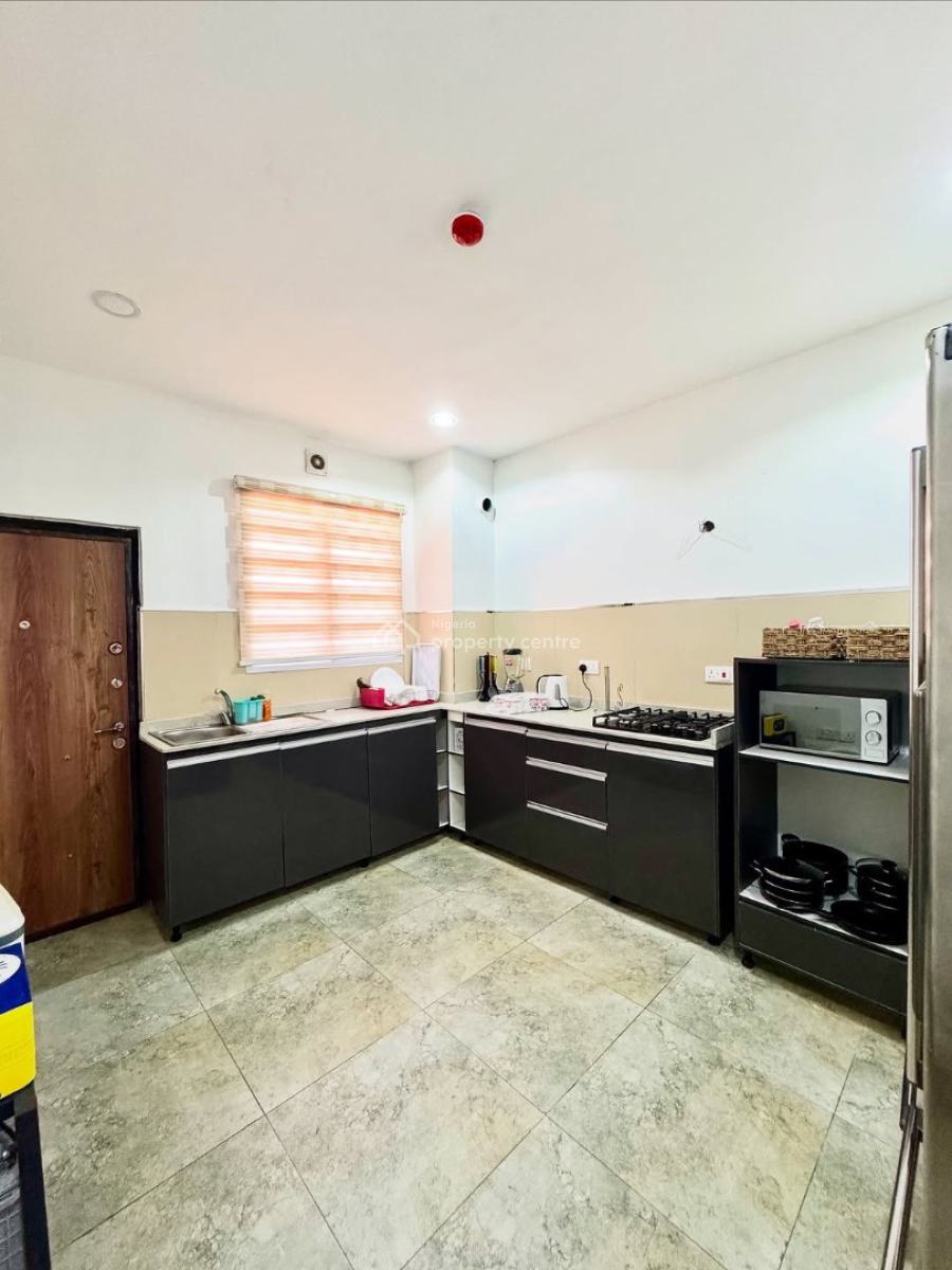 3 Bedroom Apartment with 4 Air Conditioners, Orchid Road, Lekki, Lagos, Flat / Apartment for Rent