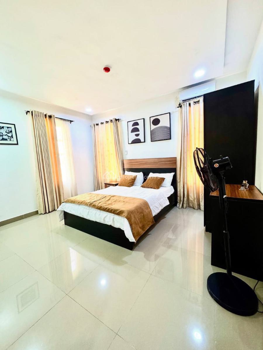 3 Bedroom Apartment with 4 Air Conditioners, Orchid Road, Lekki, Lagos, Flat / Apartment for Rent