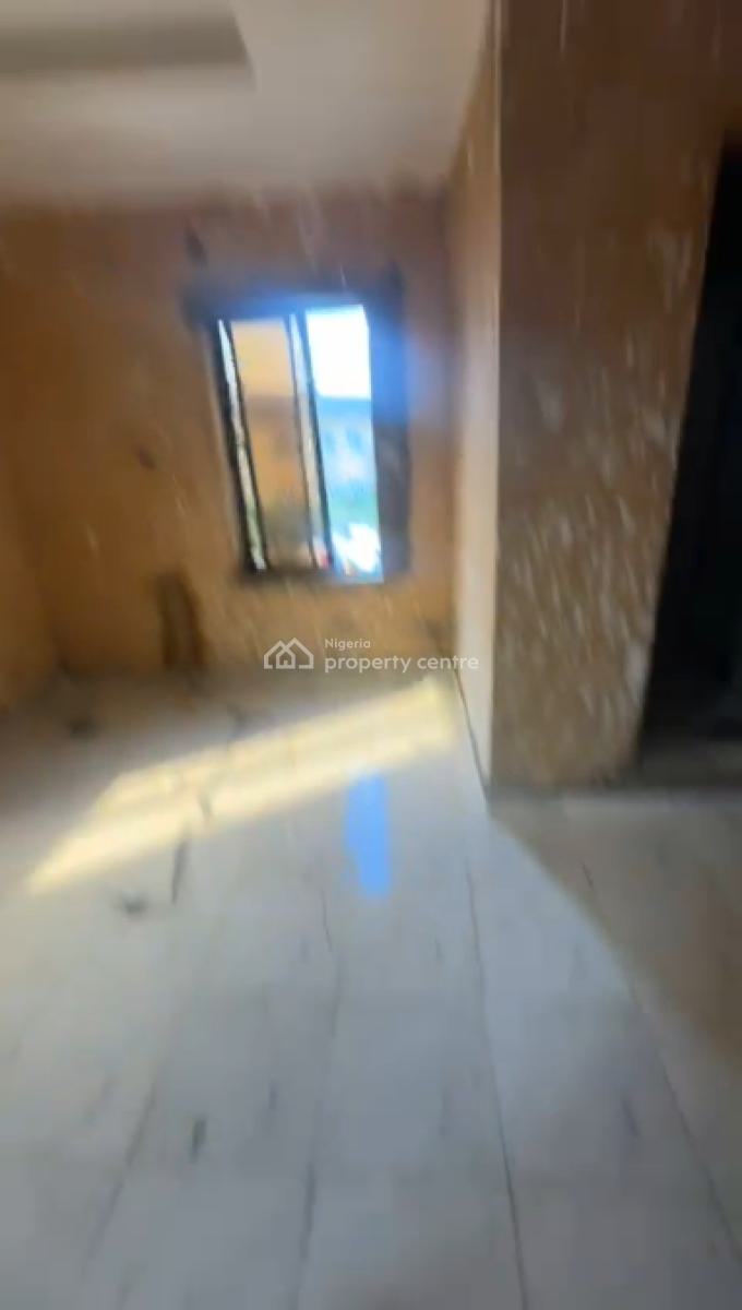 Very Spacious Mini Flat (upstairs), Shomolu, Lagos, Mini Flat (room and Parlour) for Rent