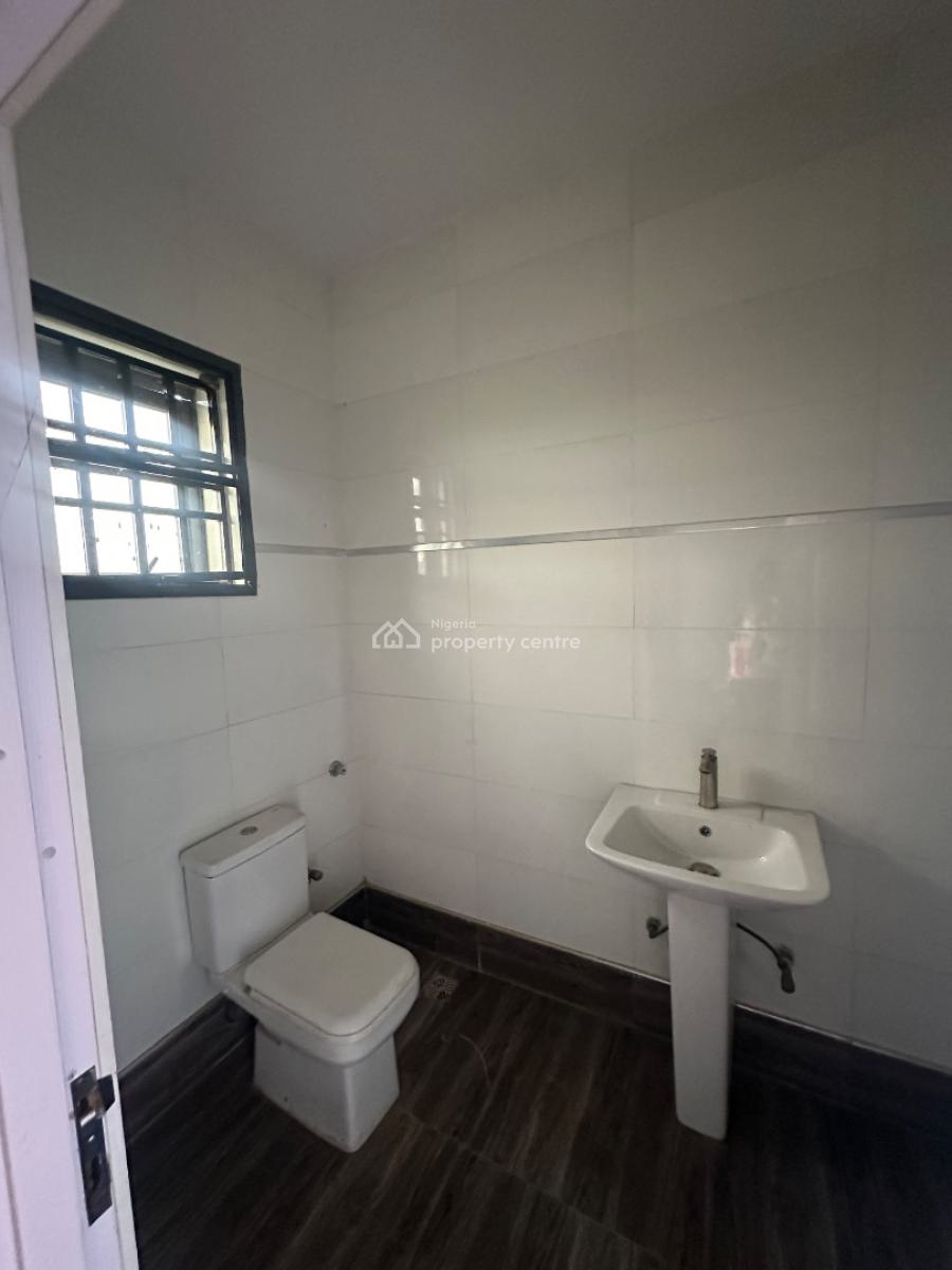 2 Bedrooms and a Mini Palour. Sharing Kitchen, Ologolo, Lekki, Lagos, Flat / Apartment for Rent