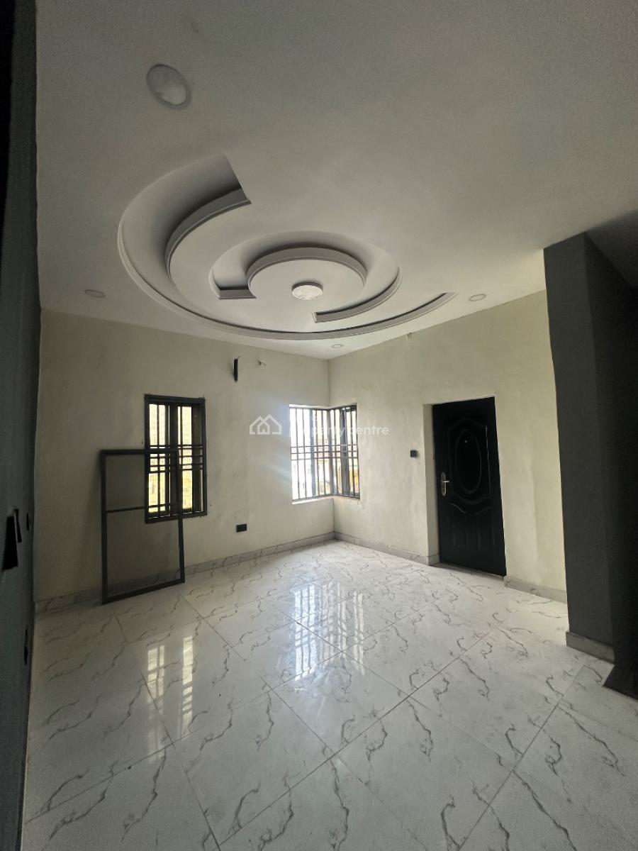 2 Bedrooms and a Mini Palour. Sharing Kitchen, Ologolo, Lekki, Lagos, Flat / Apartment for Rent