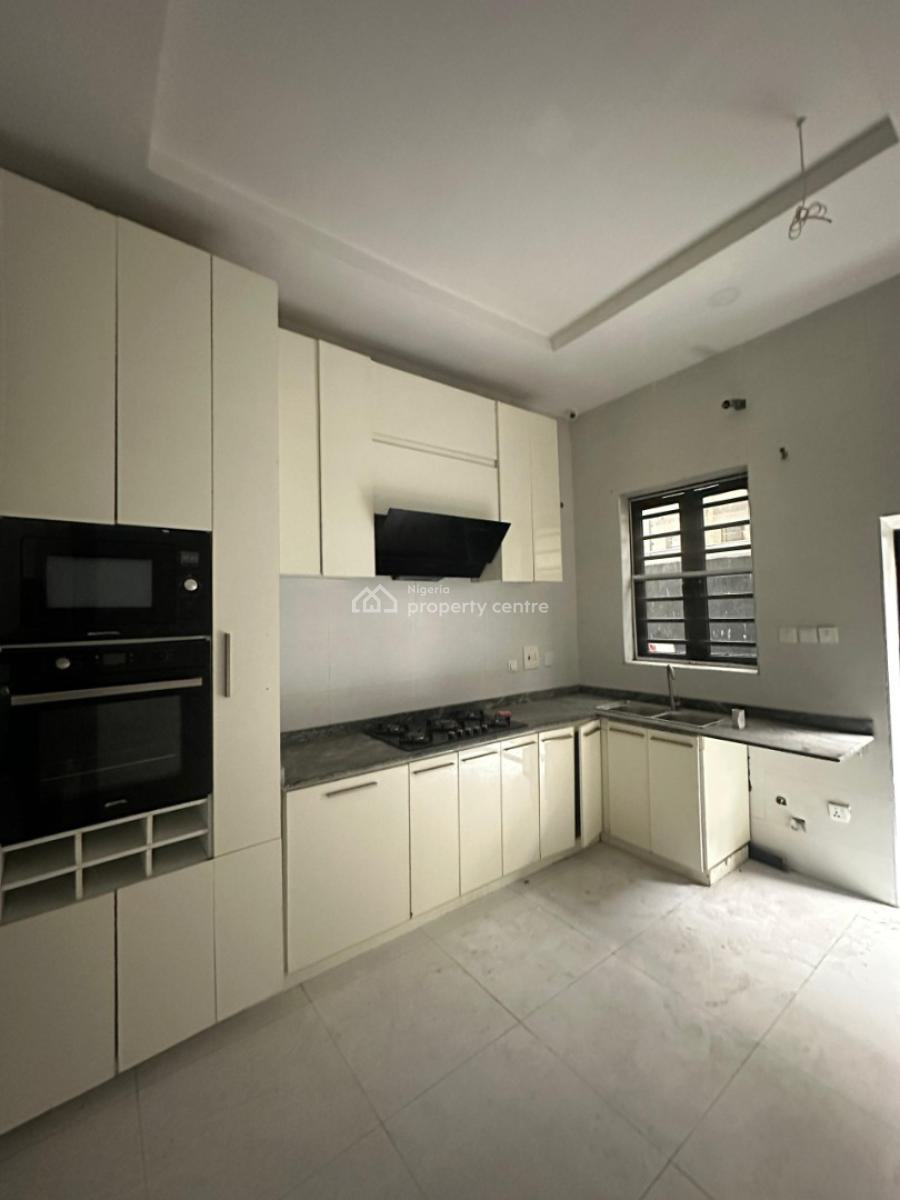 Well Built Spacious 4 Bedroom Semi-detached Duplex with Bq, 2nd Toll Gate, Lekki, Lagos, Semi-detached Duplex for Sale