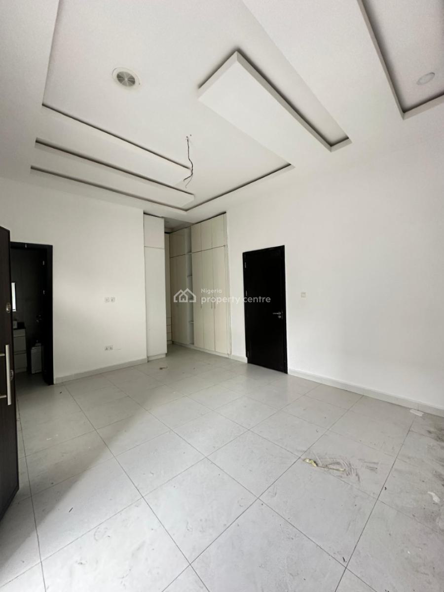 Well Built Spacious 4 Bedroom Semi-detached Duplex with Bq, 2nd Toll Gate, Lekki, Lagos, Semi-detached Duplex for Sale