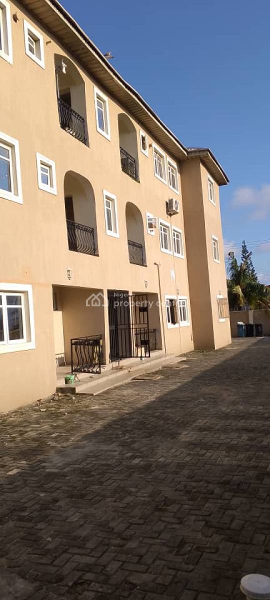 3 Bedroom Apartment, Mobil Road, Ajah, Lagos, Flat / Apartment for Rent
