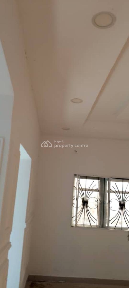 3 Bedroom Apartment, Mobil Road, Ajah, Lagos, Flat / Apartment for Rent