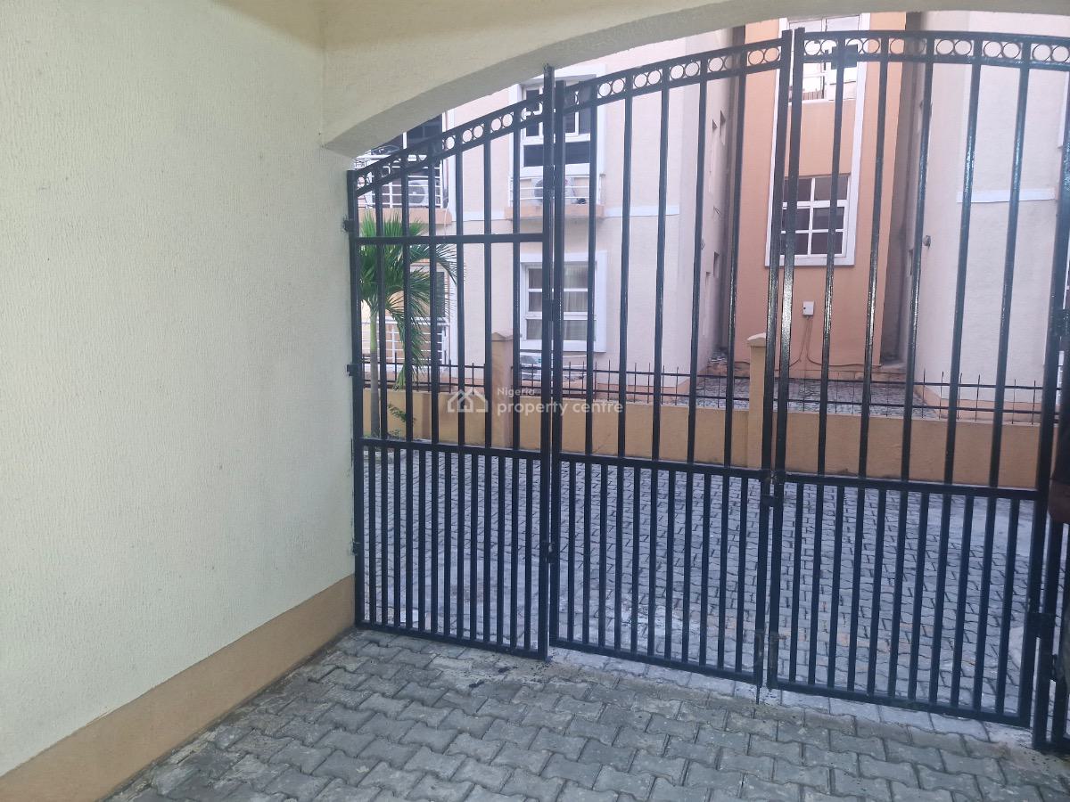 Beautiful 3 Bedroom Apartment in a Serene Environment, Osapa London, Lekki, Lagos, Flat / Apartment Short Let