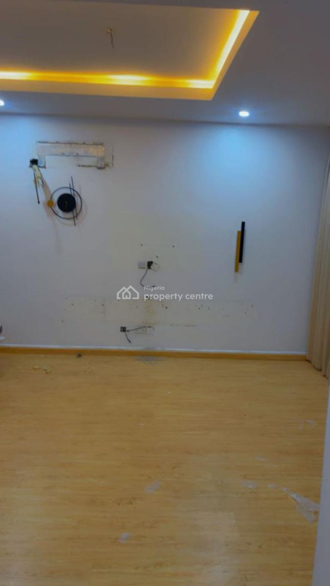 2 Bedroom Apartment in Victoria Island.  #12m Service Charge #2m, Victoria Island (vi), Lagos, Flat / Apartment for Rent