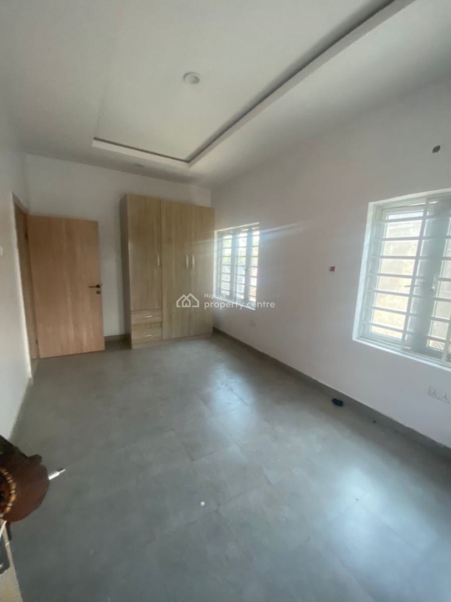 Luxury Spacious 3bed with 24hrs Light, Good Road in an Estate, Lekki Scheme 2, By Abraham Adesanya, Ajah, Lagos, Flat / Apartment for Rent