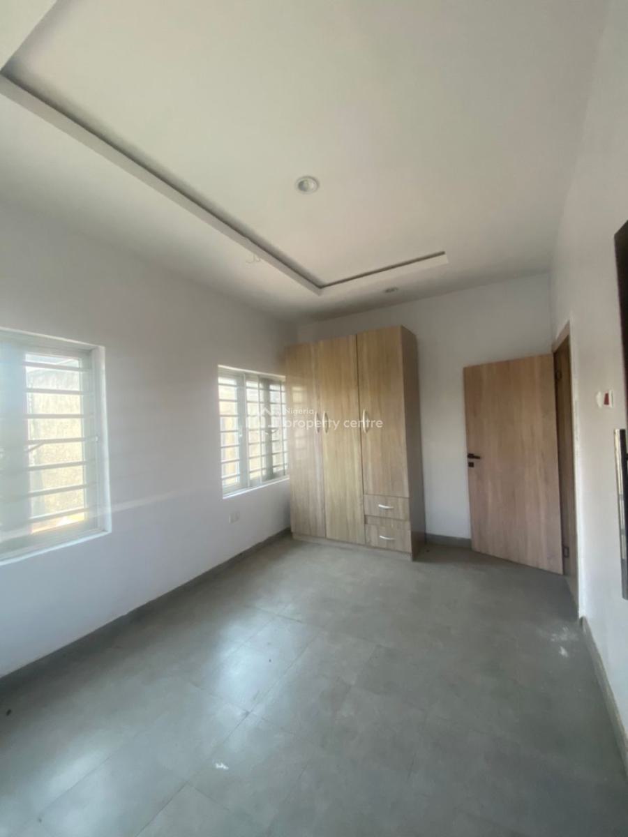 Luxury Spacious 3bed with 24hrs Light, Good Road in an Estate, Lekki Scheme 2, By Abraham Adesanya, Ajah, Lagos, Flat / Apartment for Rent