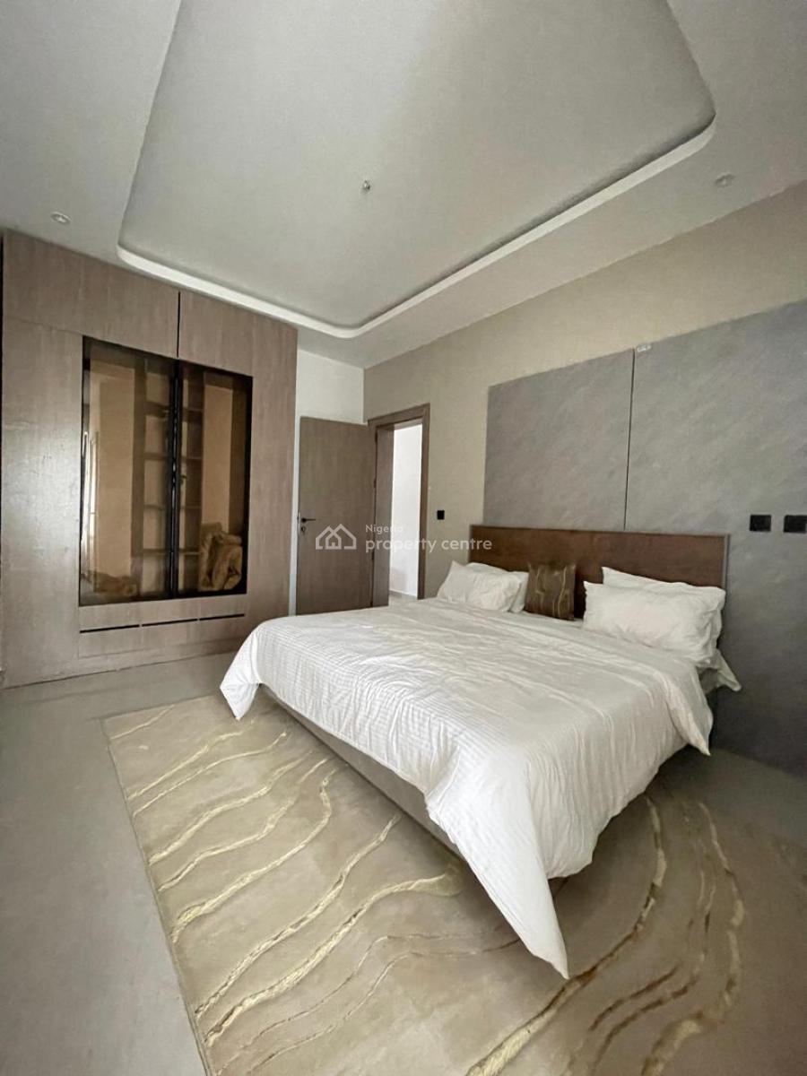 Absolutely Decent 2 Bed Apartment with  Communal Swimming Pool, Elevat, Lekki Phase 1, Lekki, Lagos, Flat / Apartment for Sale