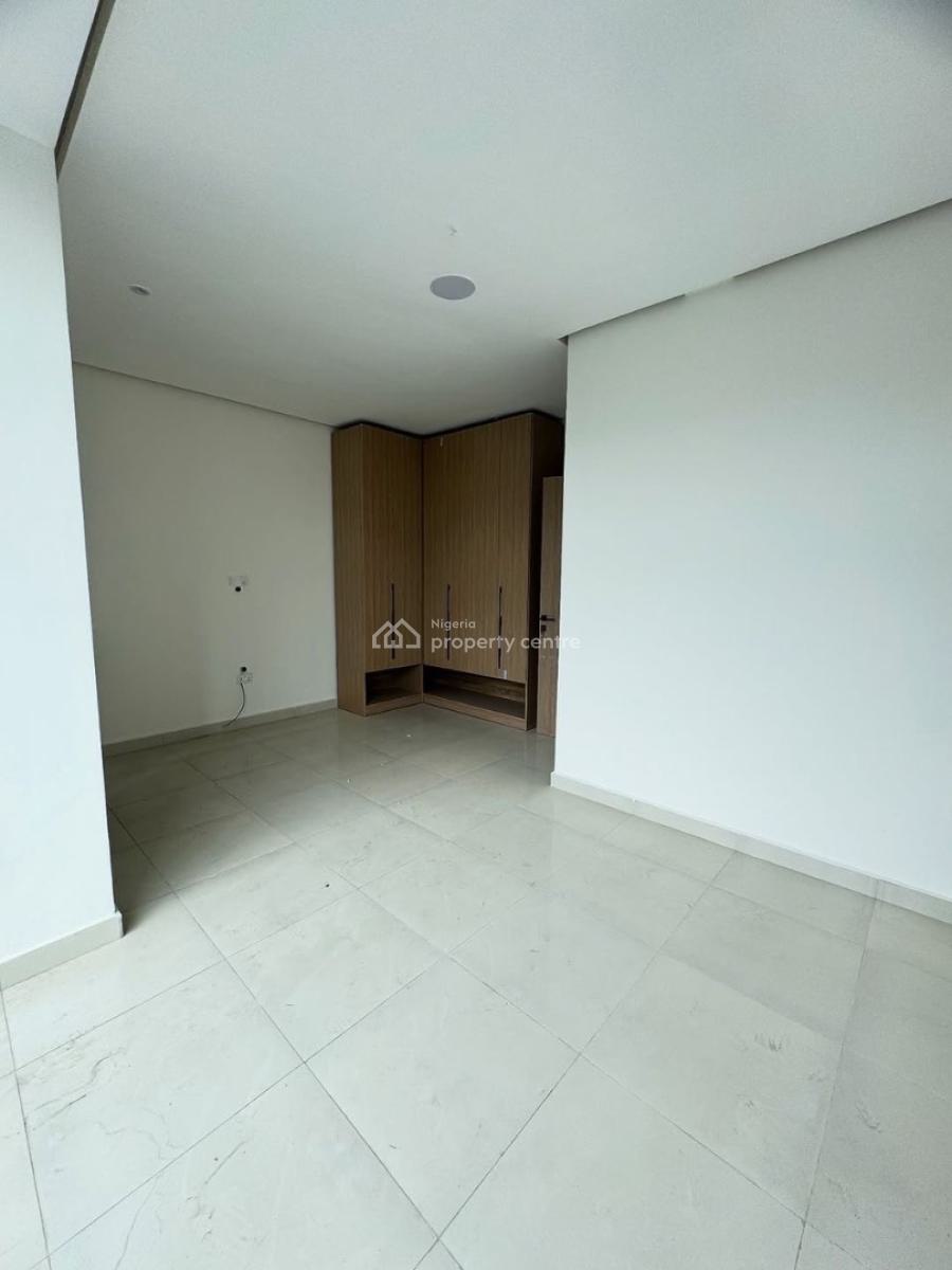 4bedroom Semi Detached Duplex, New Road, Lekki Expressway, Lekki, Lagos, Semi-detached Duplex for Rent