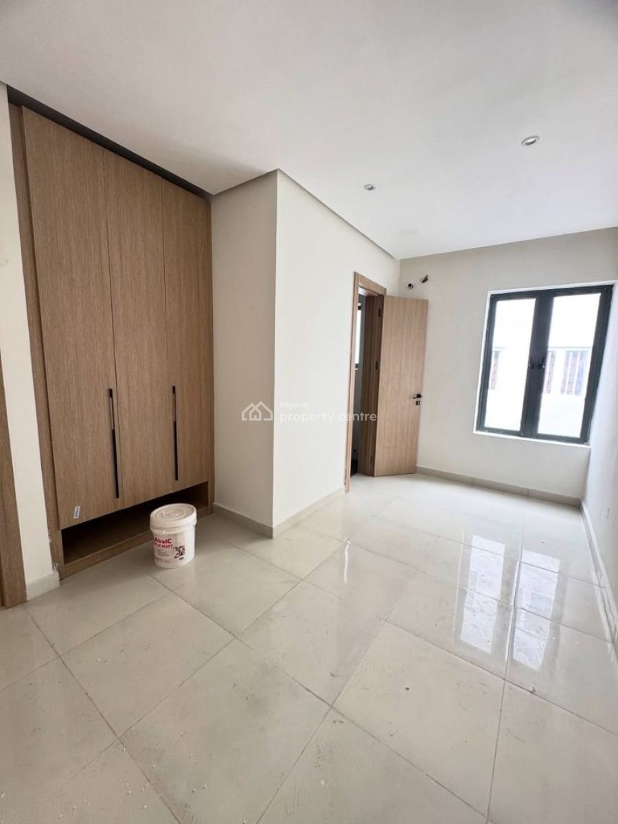 4bedroom Semi Detached Duplex, New Road, Lekki Expressway, Lekki, Lagos, Semi-detached Duplex for Rent