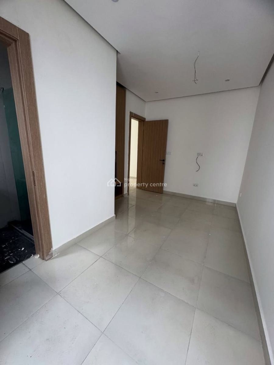 4bedroom Semi Detached Duplex, New Road, Lekki Expressway, Lekki, Lagos, Semi-detached Duplex for Rent