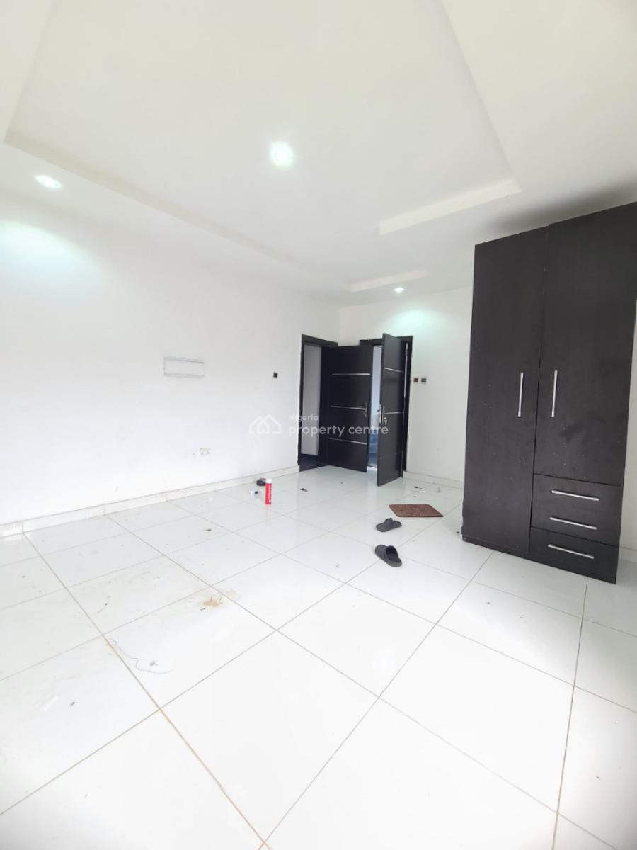 Luxury Selfcontained Shared Apartment, Orchid Road, Lekki Phase 2, Lekki, Lagos, Self Contain (single Rooms) for Rent