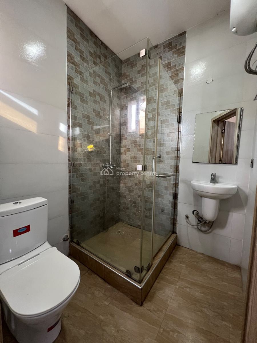 Stylish Furnished Studio Room, Royal Pine Gate 1 Orchid Road, Lekki Phase 2, Lekki, Lagos, Self Contain (single Rooms) Short Let