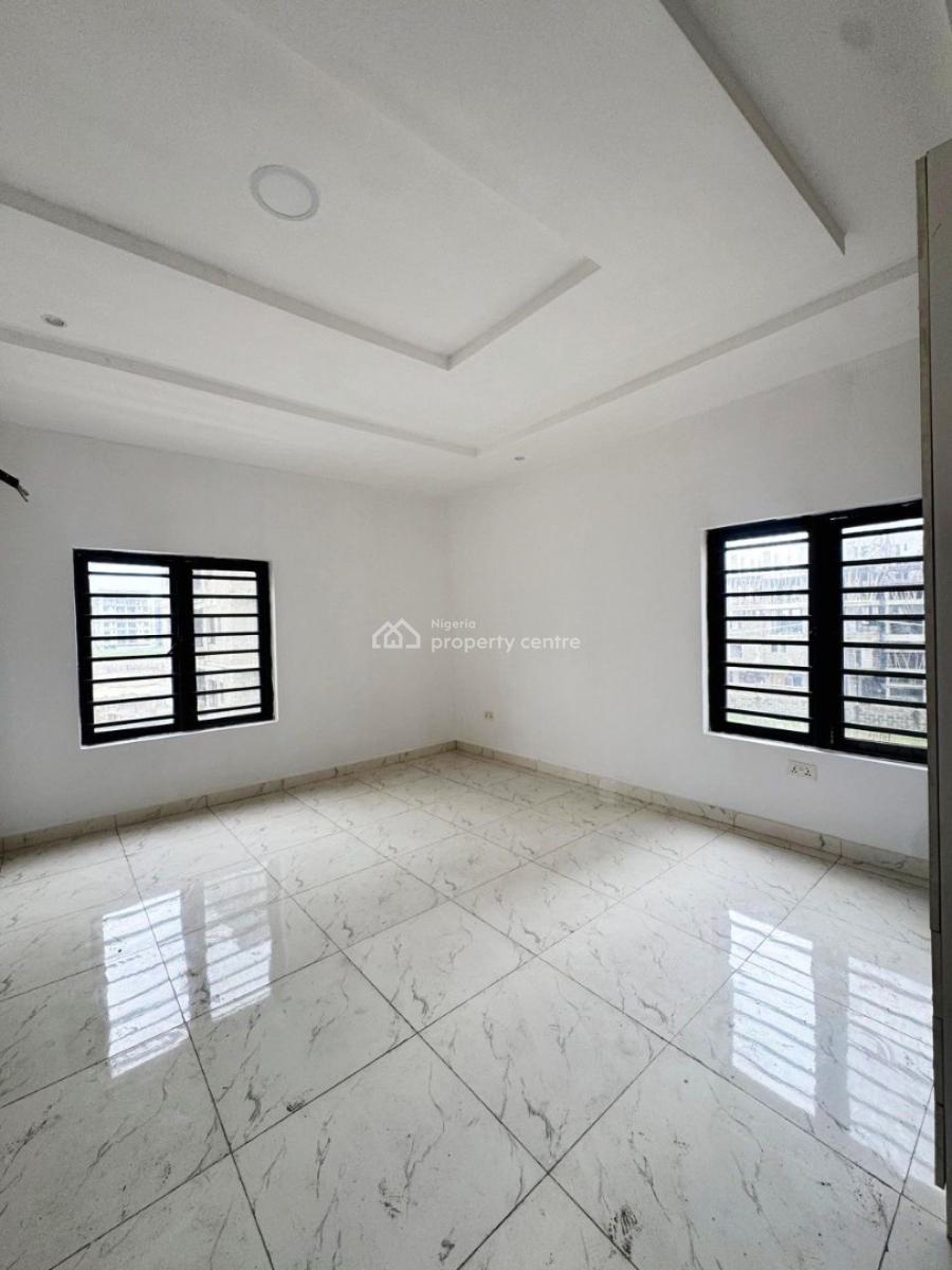 Spacious 2bedroom Apartment with Bq and Elevator, Lekki Phase 1, Lekki, Lagos, Flat / Apartment for Sale