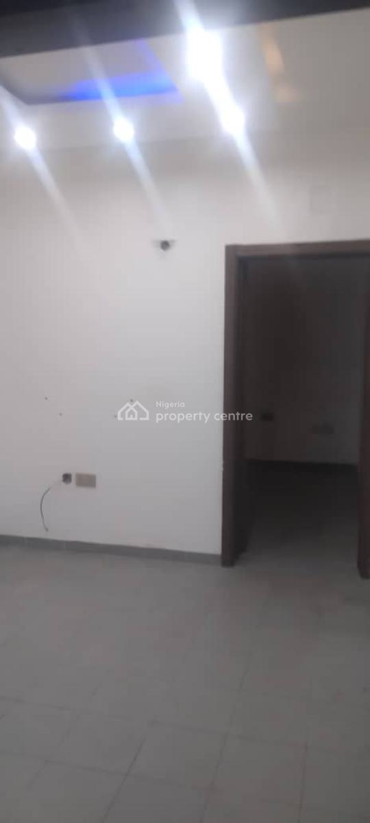 Self Service 1 Bedroom Flat (ground Floor) with Excellence Facilities, Off Admiralty Way, Lekki Phase 1, Lekki, Lagos, Mini Flat (room and Parlour) for Rent
