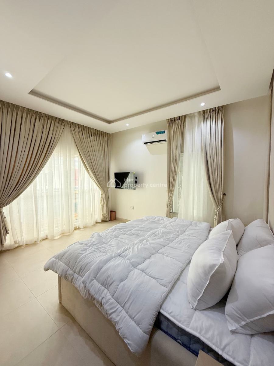 Fully Furnished 2 Bedrooms Flat, Ikate, Lekki Phase 1, Lekki, Lagos, Flat / Apartment for Sale